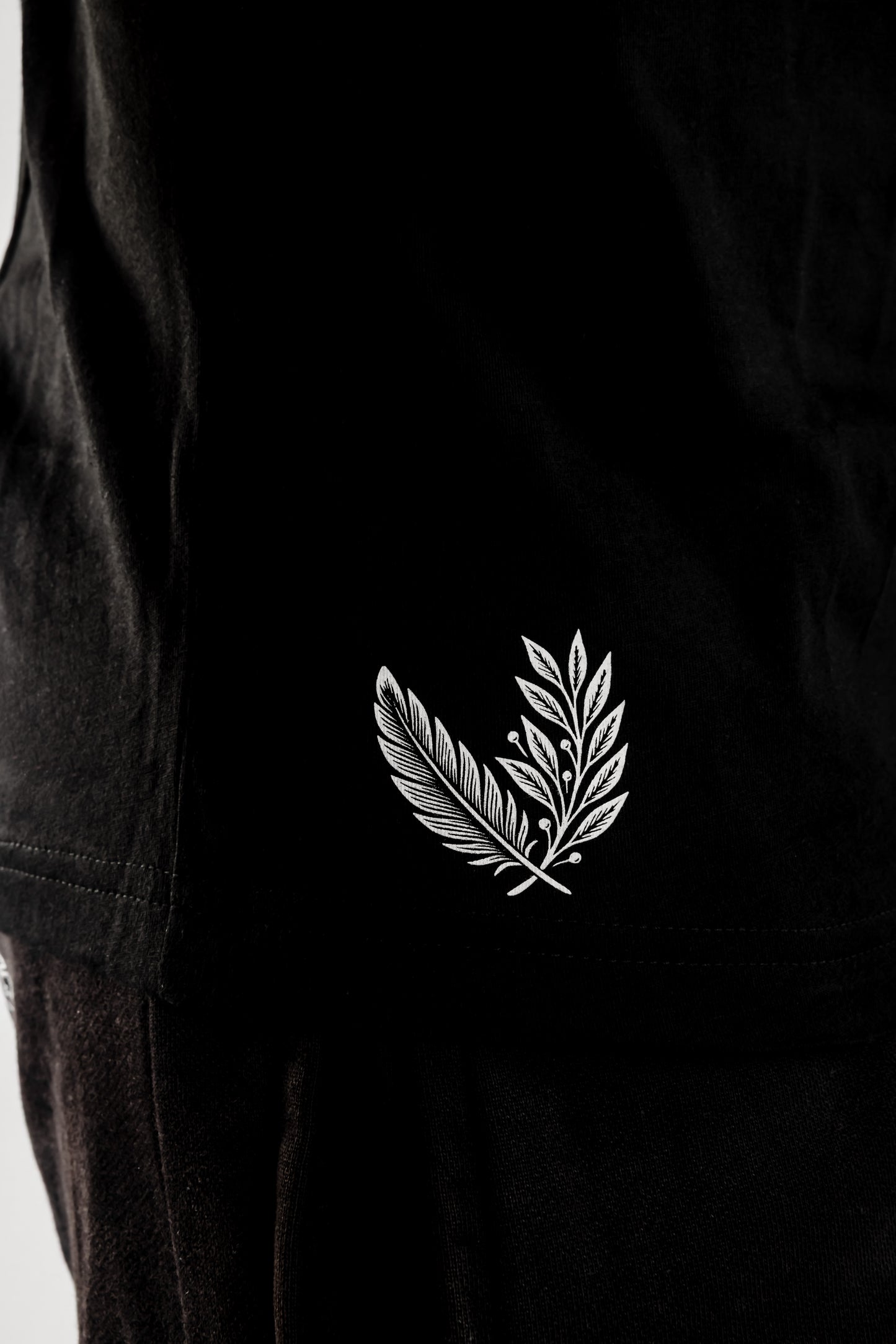 𝐏𝐟𝐚𝐧𝐝 𝐀𝐧𝐠𝐞𝐥𝐬 𝐀𝐝𝐥𝐞𝐫 𝐓𝐚𝐧𝐤 – „𝟖𝐢𝐆𝐚𝐧𝐠“ 𝐀𝐫𝐭𝐰𝐨𝐫𝐤 (𝟐𝟎𝟐𝟓) 🦅